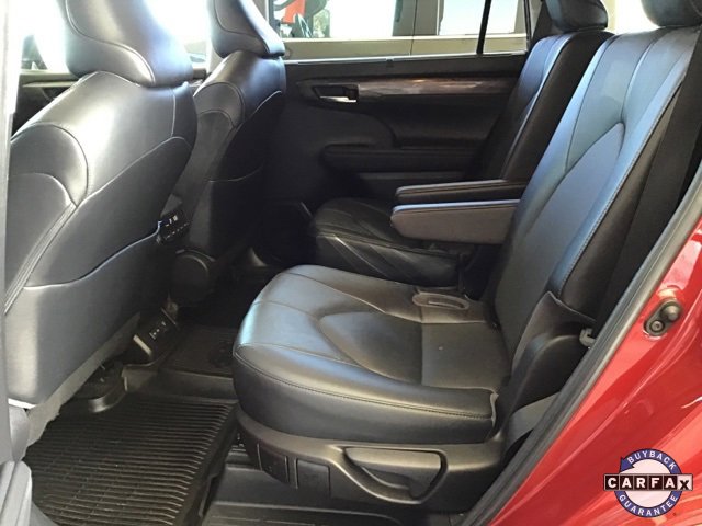 Used 2023 Toyota Highlander Limited image 45