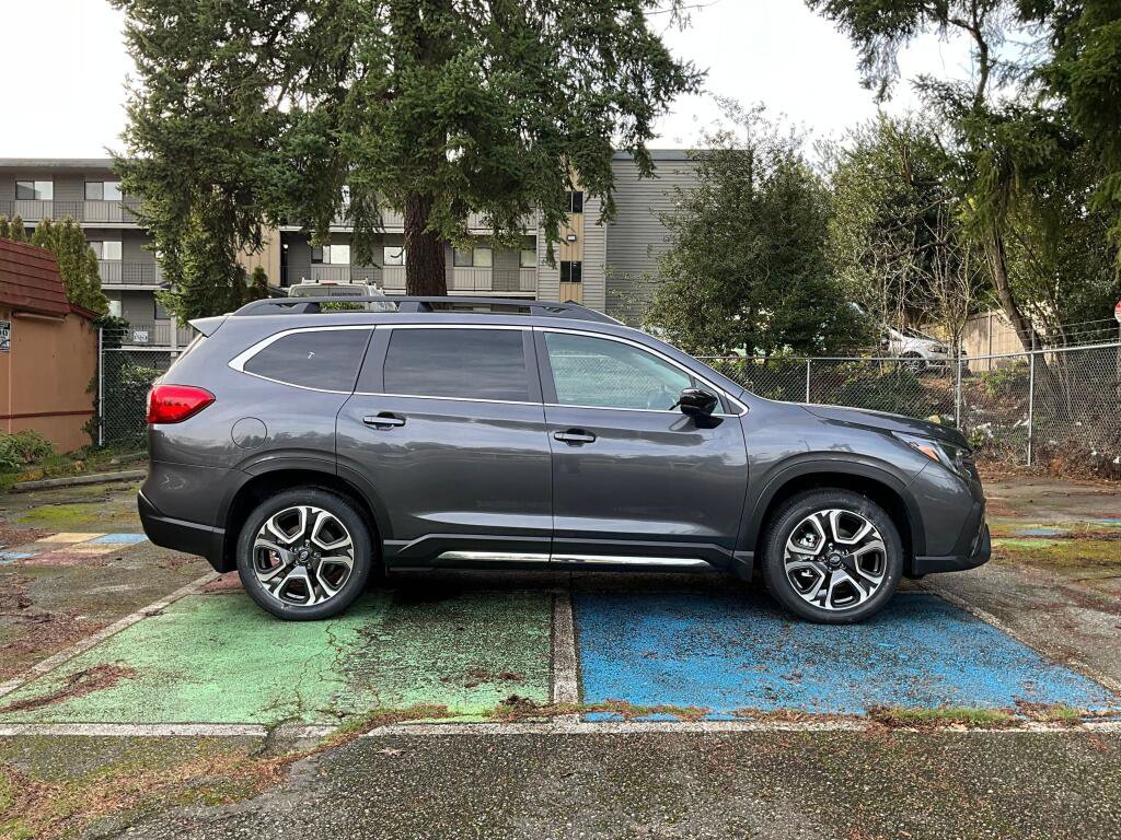 New 2026 Subaru Ascent Limited image 9