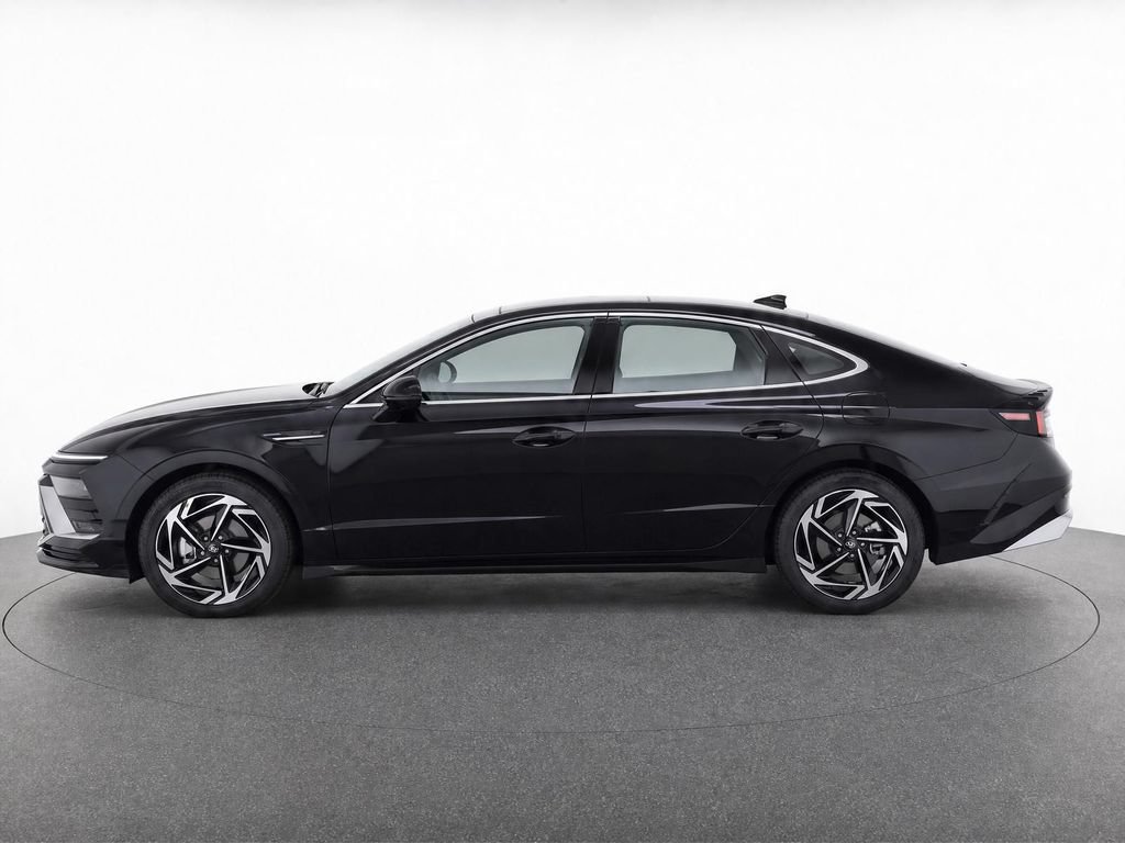 New 2026 Hyundai Sonata SEL FWD image 6