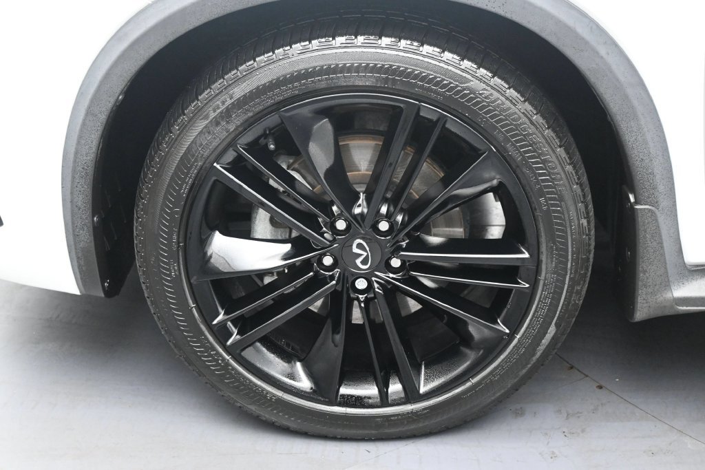 Used 2025 INFINITI QX55 Essential AWD/4WD image 12
