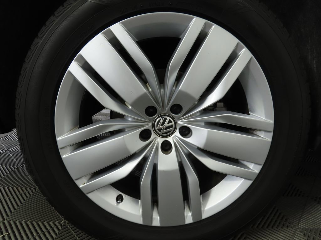 Used 2019 Volkswagen Atlas SE w/ Panoramic Sunroof Package image 33