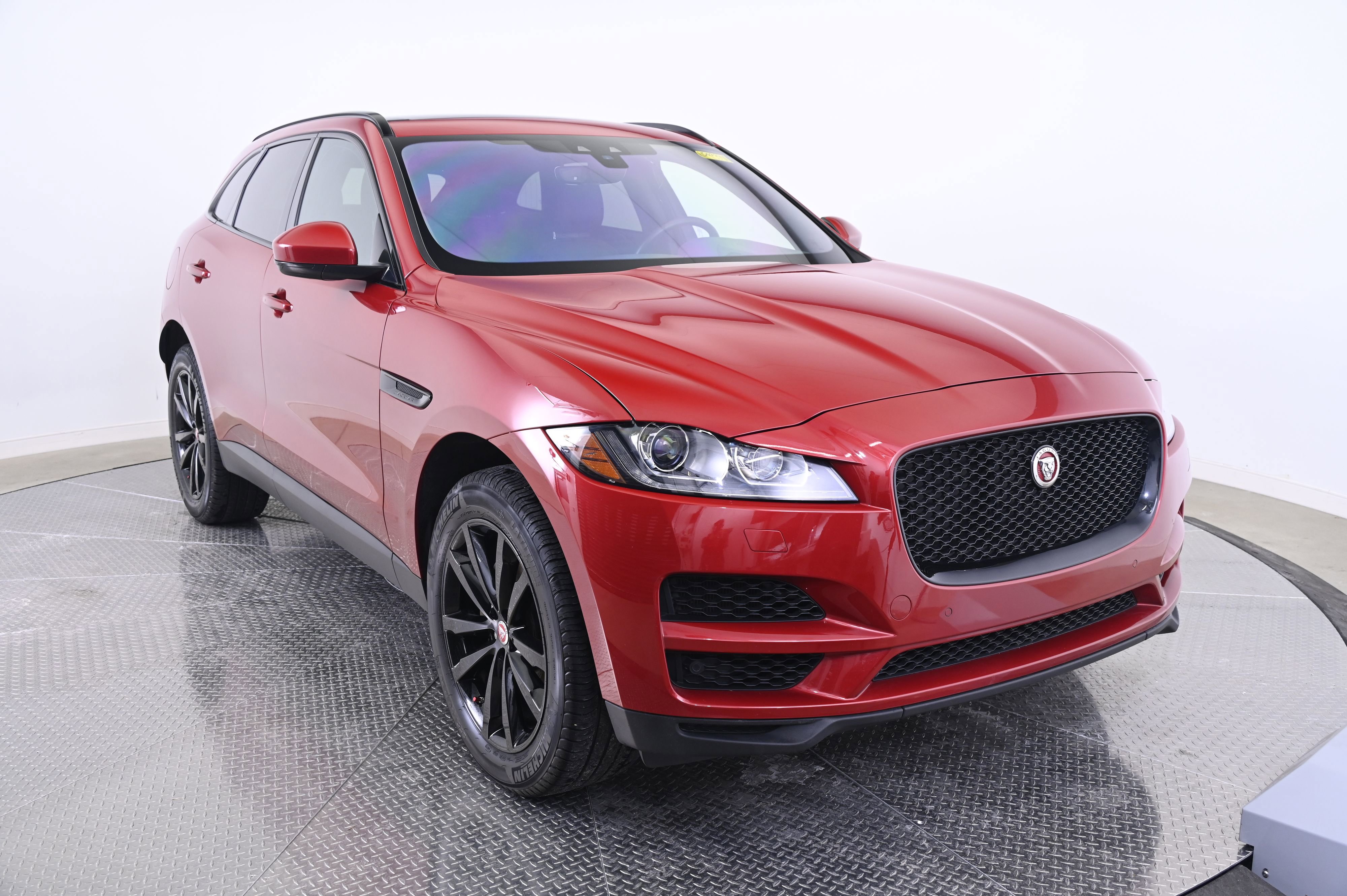 Used 2020 Jaguar F-PACE Prestige image 9