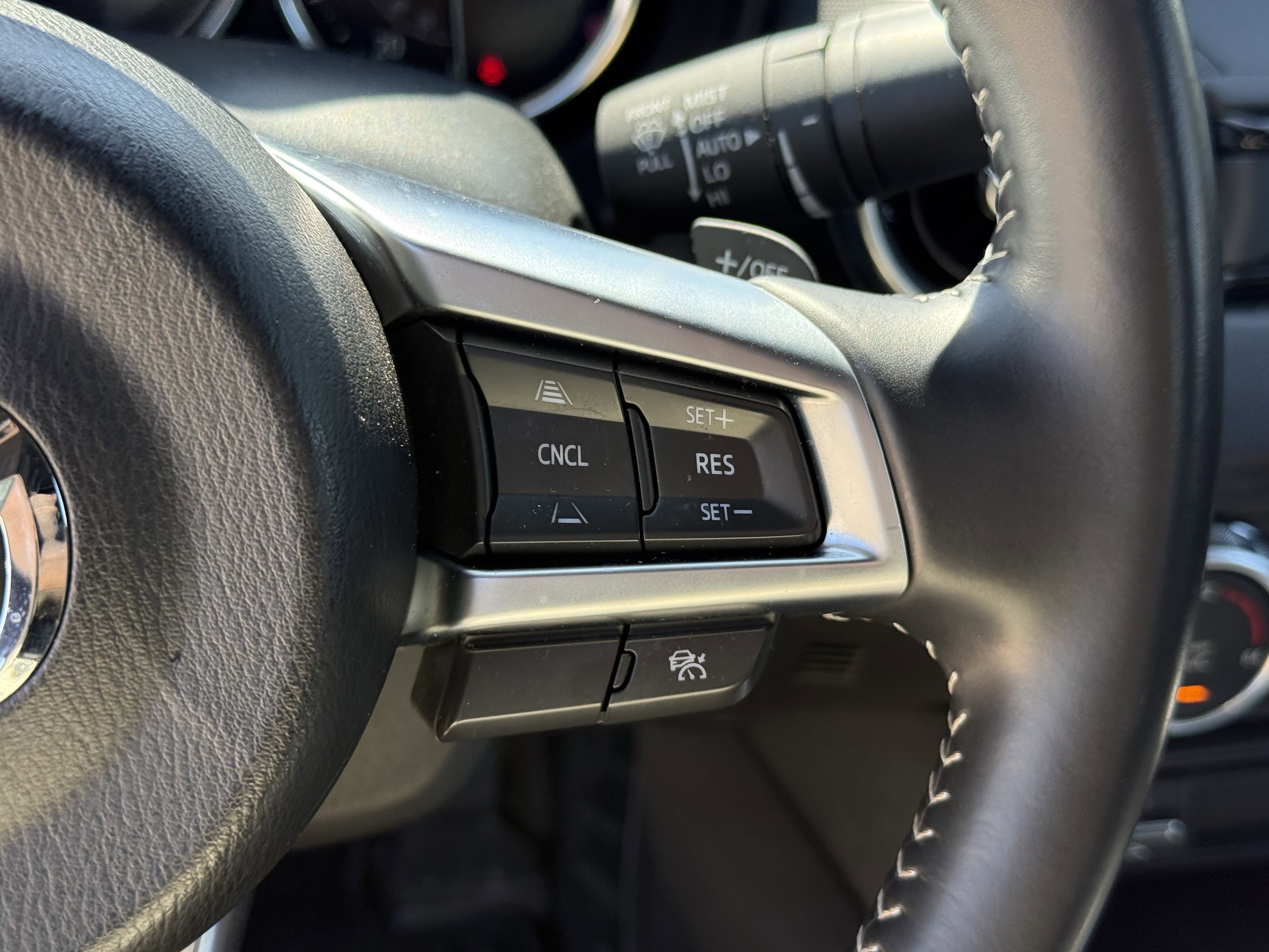 Used 2025 MAZDA MX-5 Miata RF Grand Touring image 17