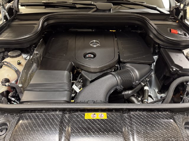 Used 2025 Mercedes-Benz GLE 350 4MATIC w/ AMG Line Exterior image 26