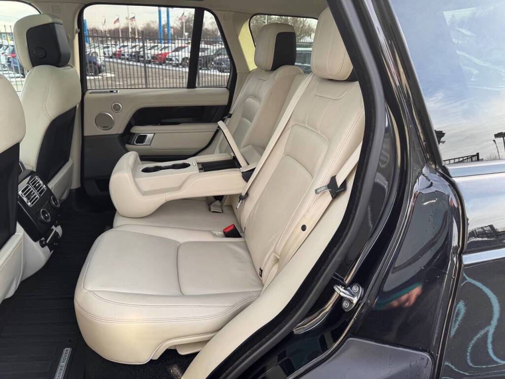 Used 2019 Land Rover Range Rover image 6