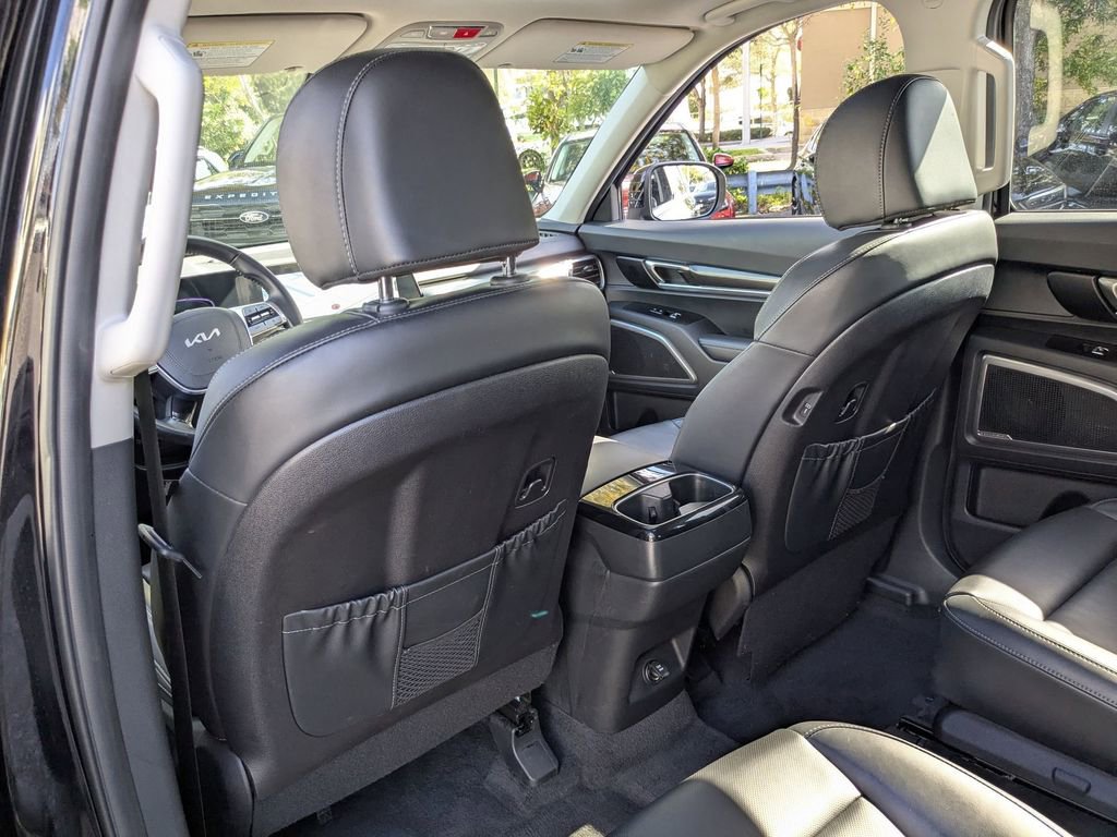 Used 2025 Kia Telluride S image 24