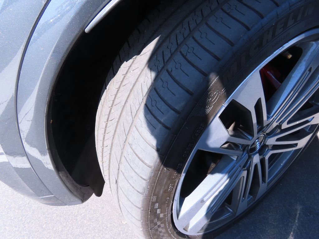 Used 2018 Audi SQ5 Prestige w/ Prestige Package image 14