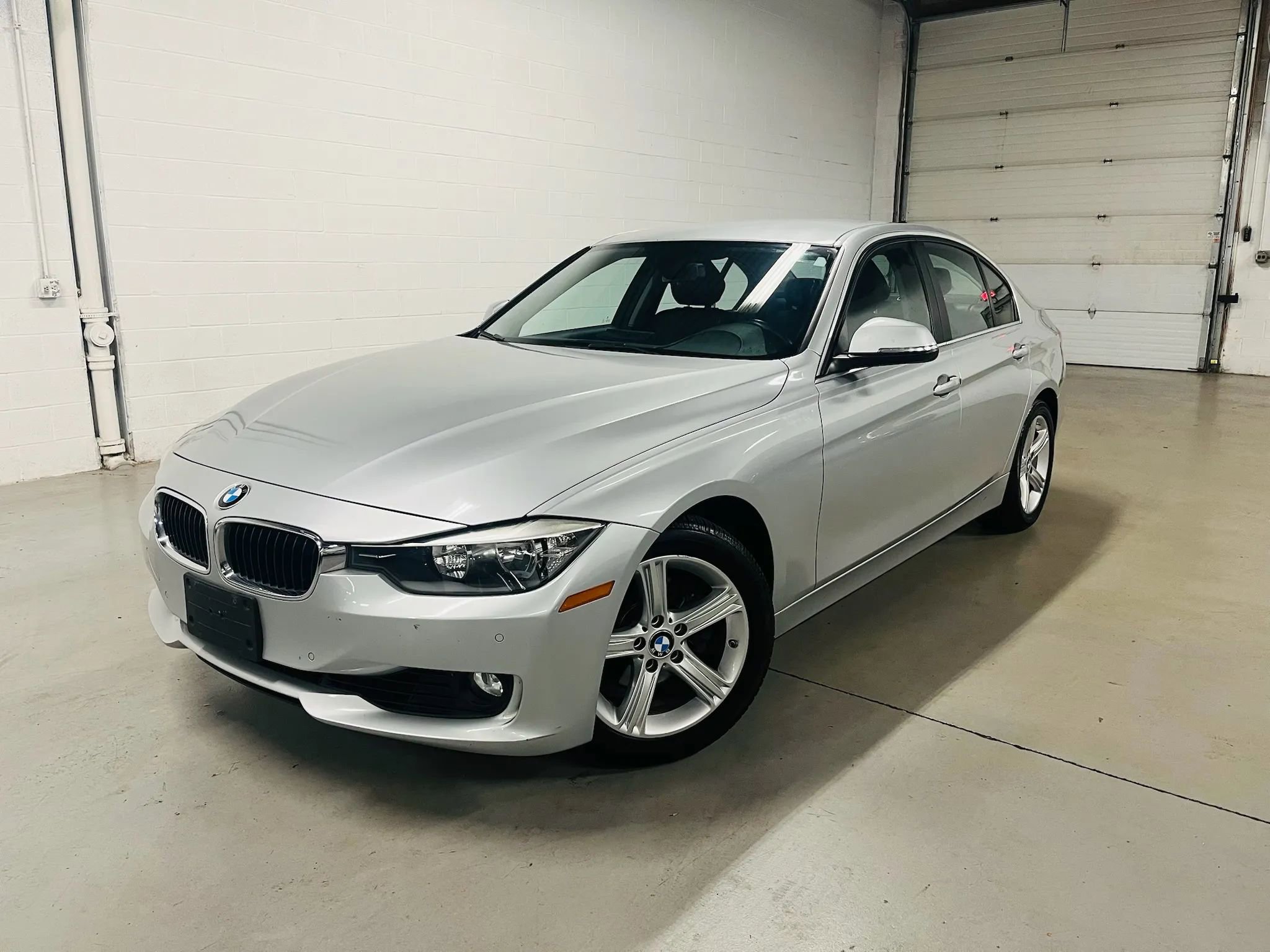 Used 2015 BMW 328i Sedan image 1