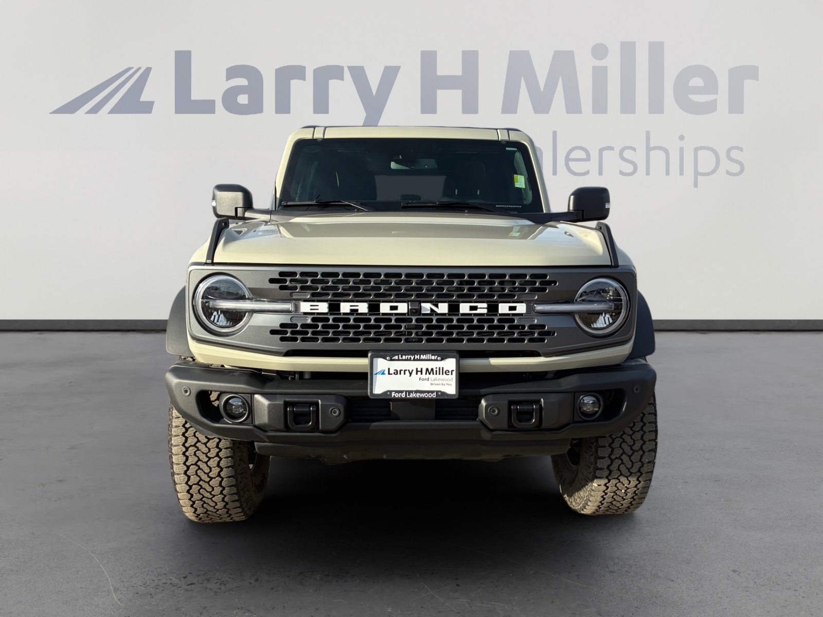 Certified 2025 Ford Bronco Badlands image 8