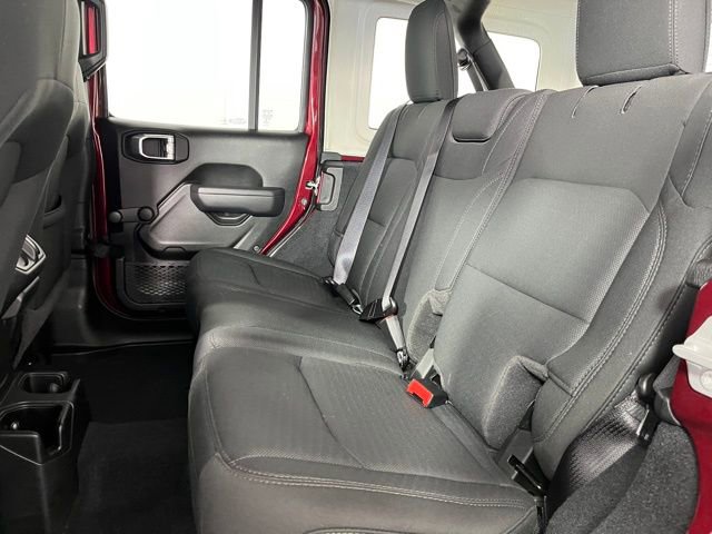 Used 2022 Jeep Wrangler Unlimited Sport image 38