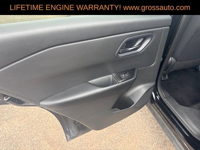 Used 2024 Nissan Rogue S AWD/4WD image 26