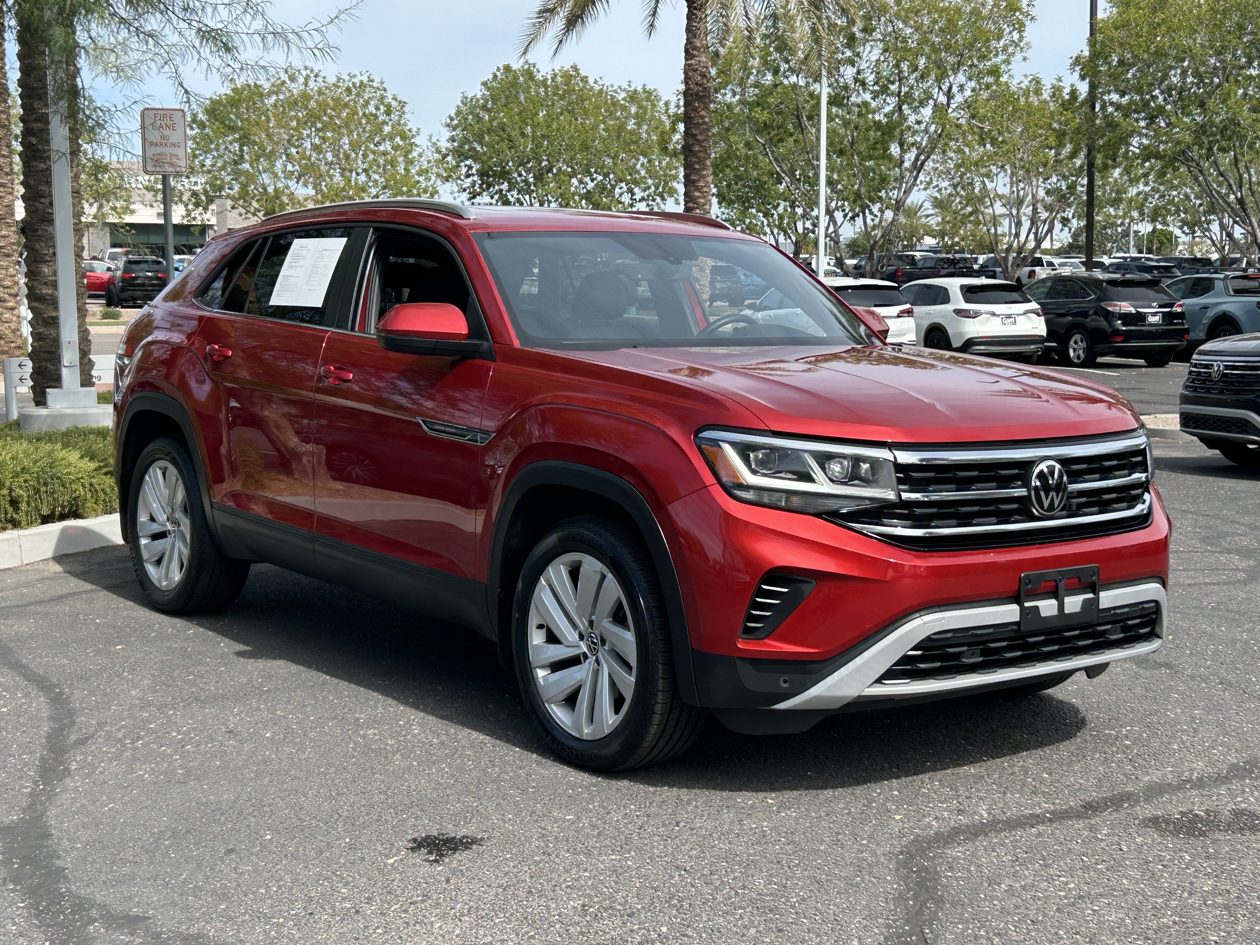 Used 2023 Volkswagen Atlas Cross Sport SE w/ Panoramic Sunroof Package FWD image 6