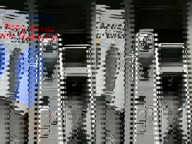 New 2025 Nissan Pathfinder SL w/ Black Appearance Package image 29