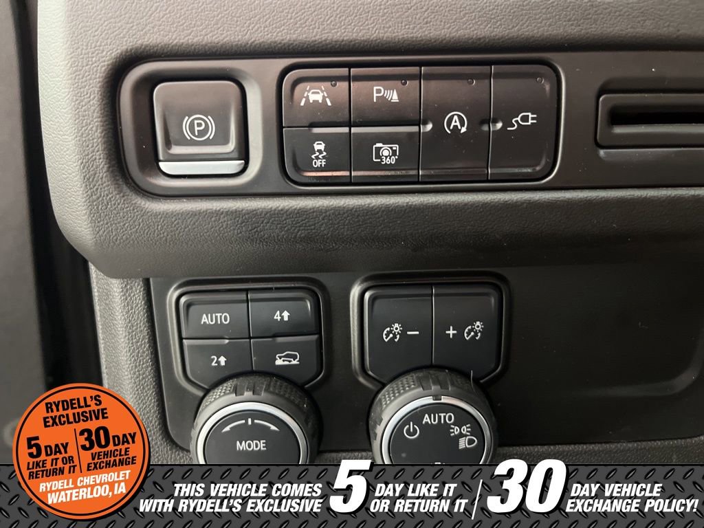 Certified 2022 Chevrolet Tahoe RST w/ Sport Performance Package AWD/4WD image 26