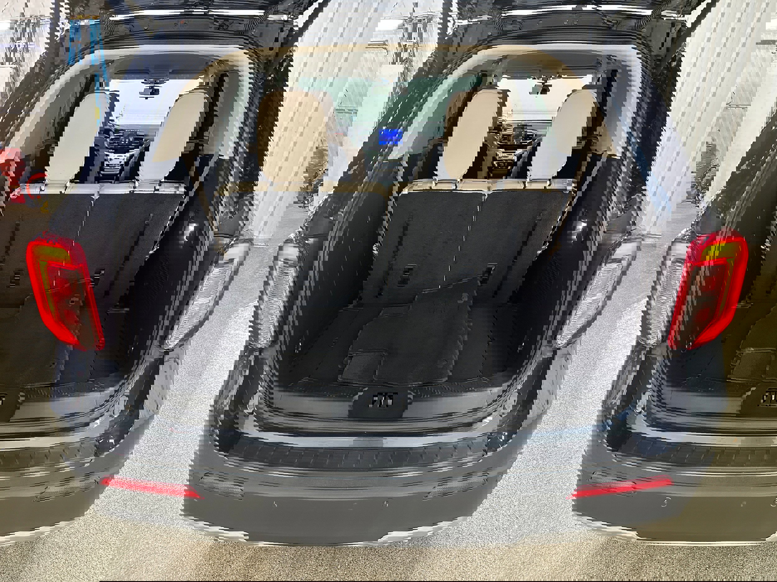 Certified 2023 Ford Explorer XLT w/ Equipment Group 202A image 28