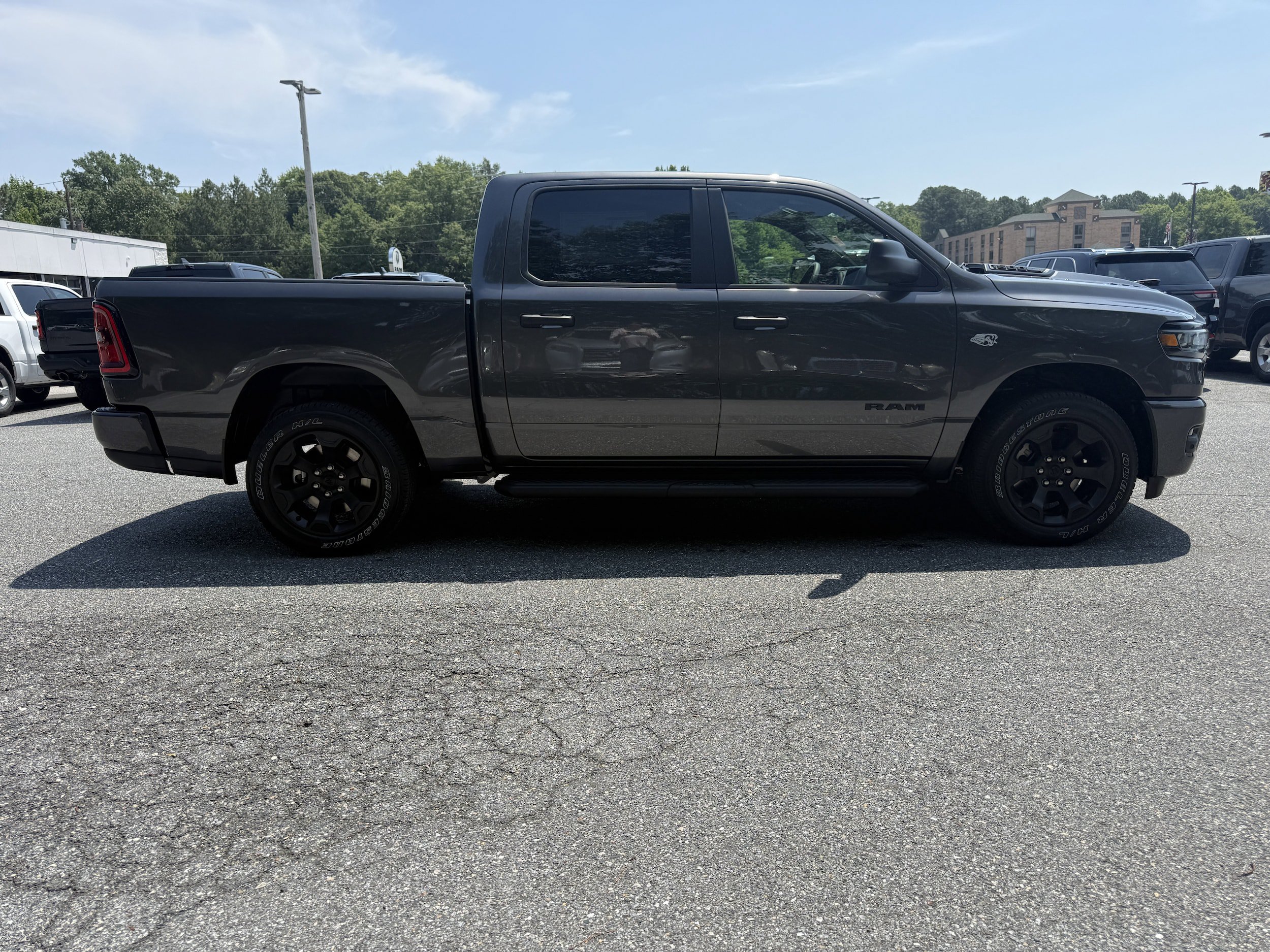 New 2026 RAM 1500 Express AWD/4WD image 9