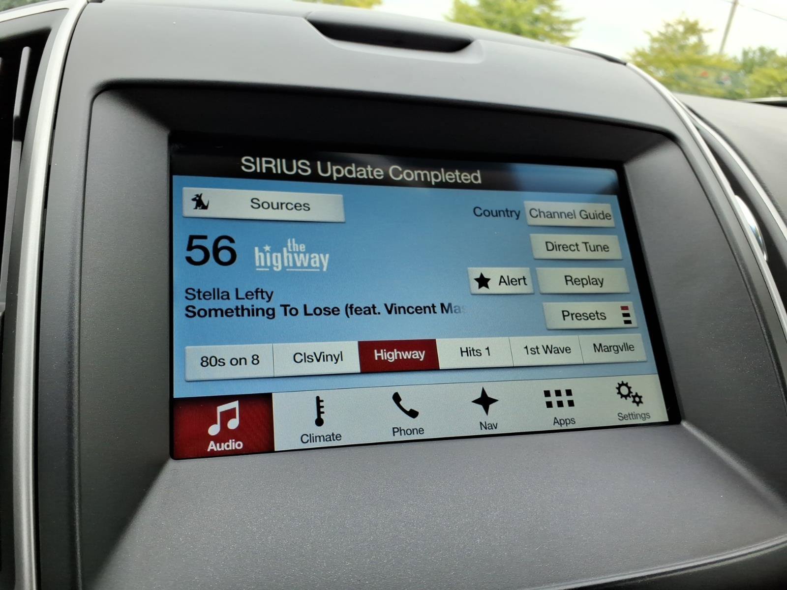 Used 2018 Ford Edge SEL w/ Equipment Group 201A AWD/4WD image 17