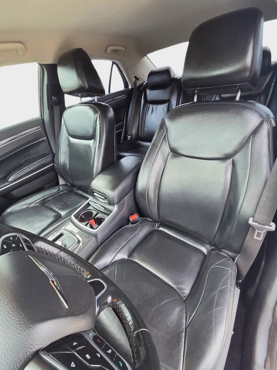Used 2021 Chrysler 300 Touring L RWD image 10