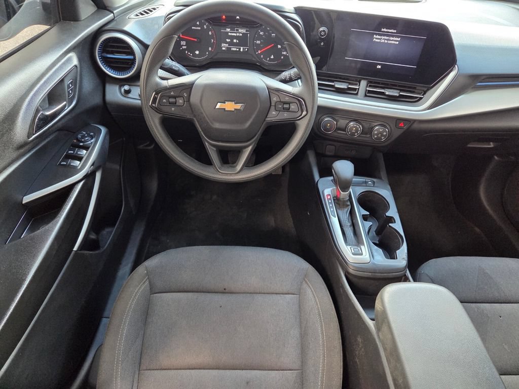 Certified 2024 Chevrolet Trax LS FWD image 8