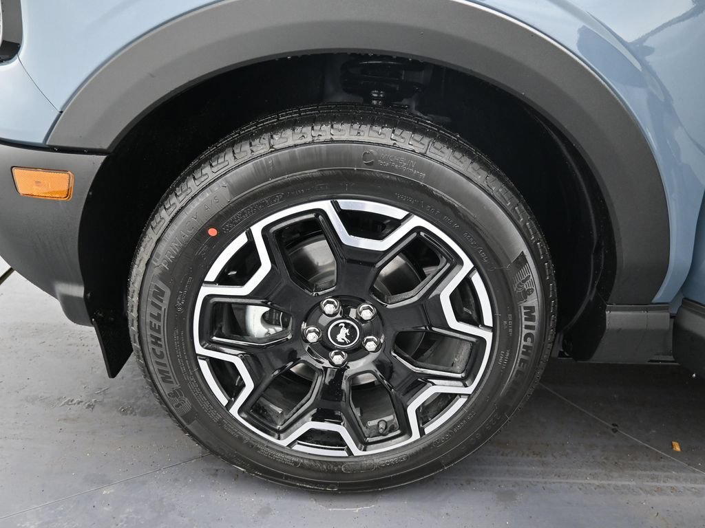 New 2026 Ford Bronco Sport Outer Banks w/ Outer Banks Tech Package+ AWD/4WD image 32