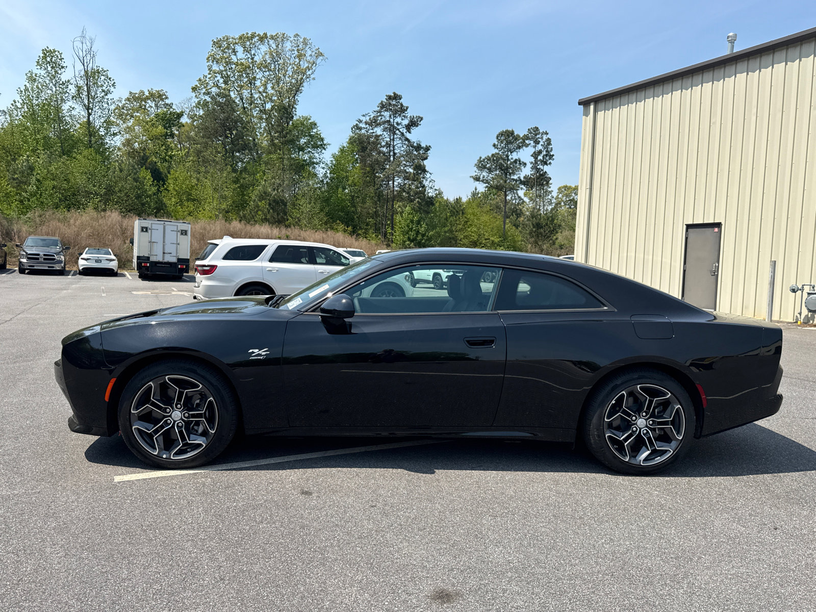 Used 2025 Dodge Charger R/T w/ Plus Group image 8