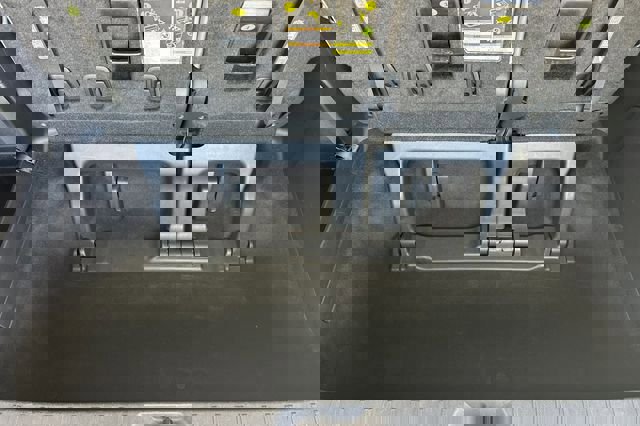 Used 2025 Toyota Sienna LE image 20