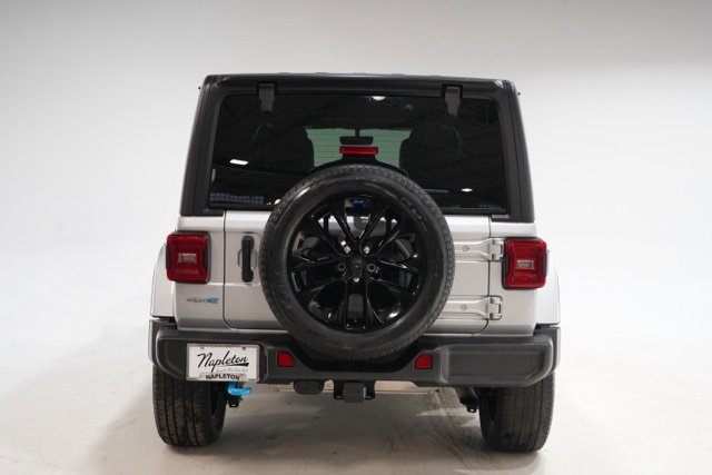 Used 2023 Jeep Wrangler Unlimited Sahara w/ Cold Weather Group image 6