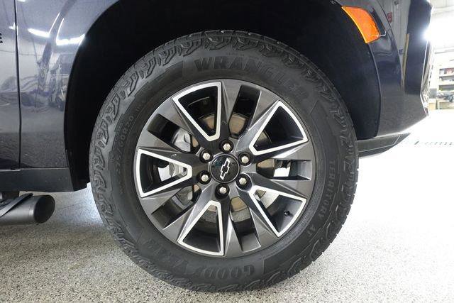 New 2023 Chevrolet Tahoe Z71 w/ Luxury Package AWD/4WD image 32