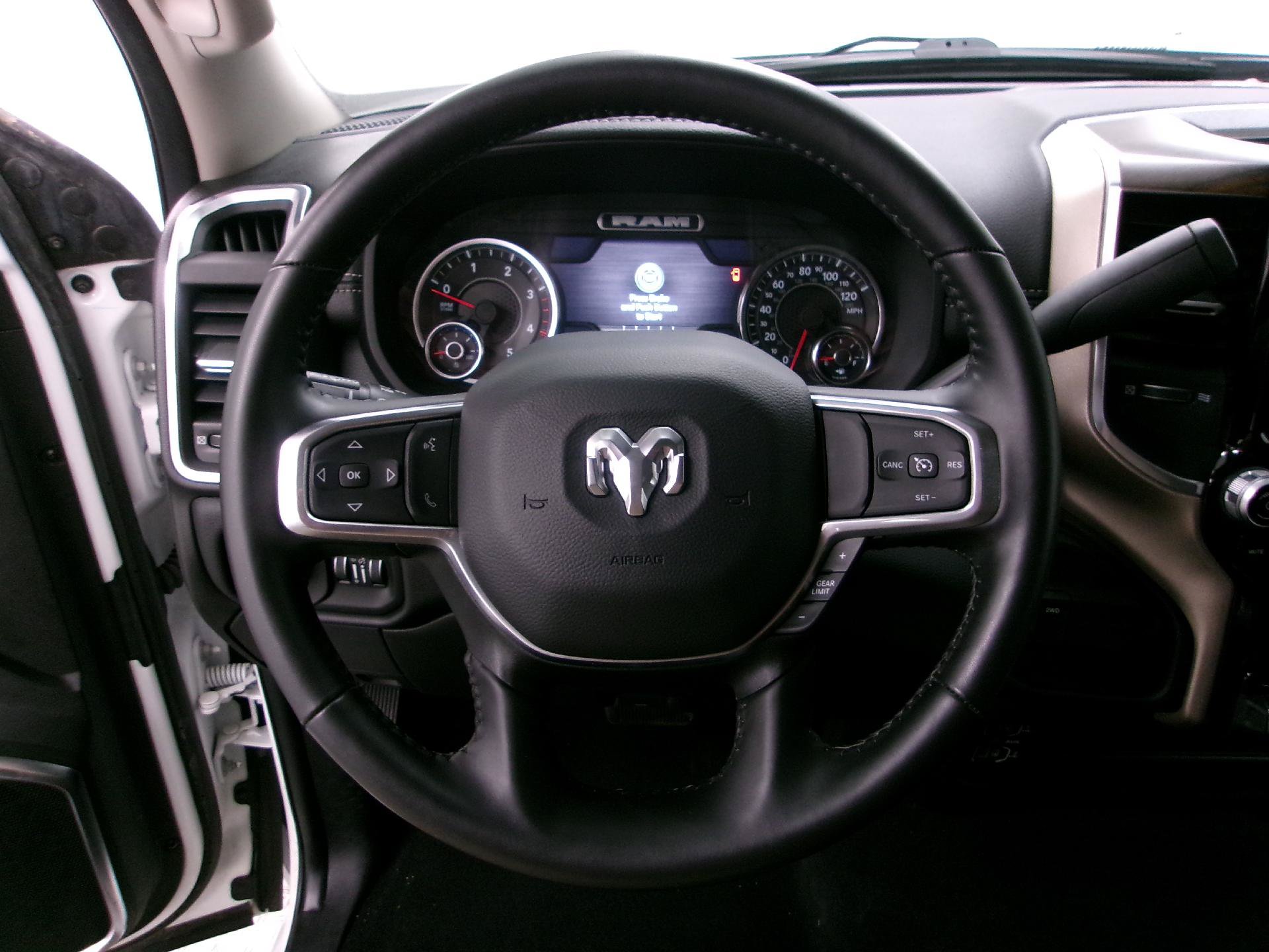 Used 2024 RAM 2500 Laramie AWD/4WD image 11