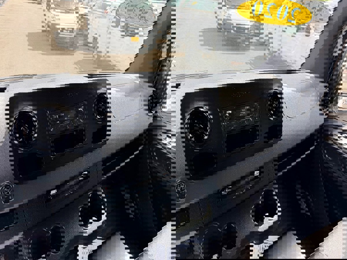 Used 2020 Mercedes-Benz Sprinter 1500 image 21