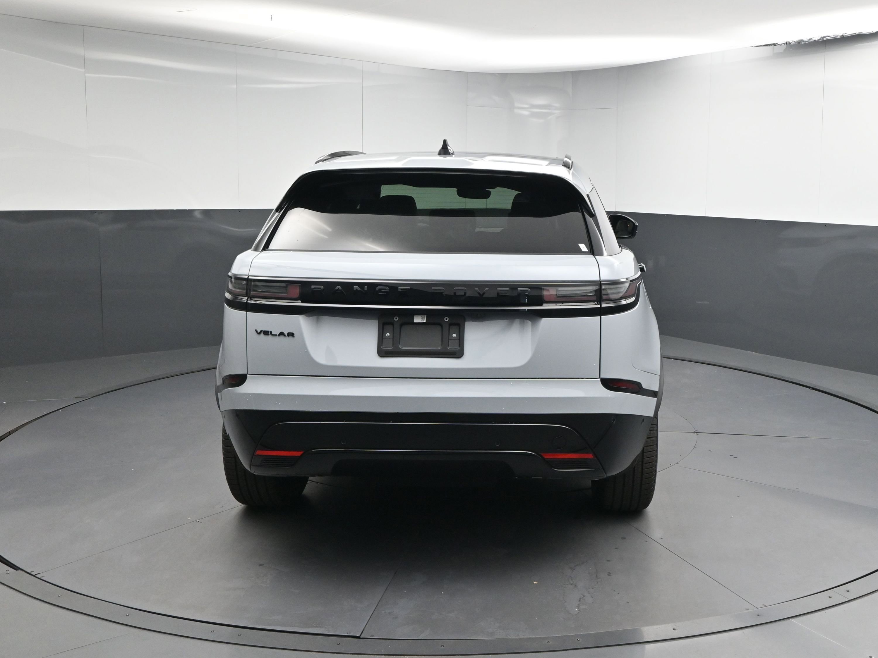 New 2026 Land Rover Range Rover Velar Dynamic SE image 21