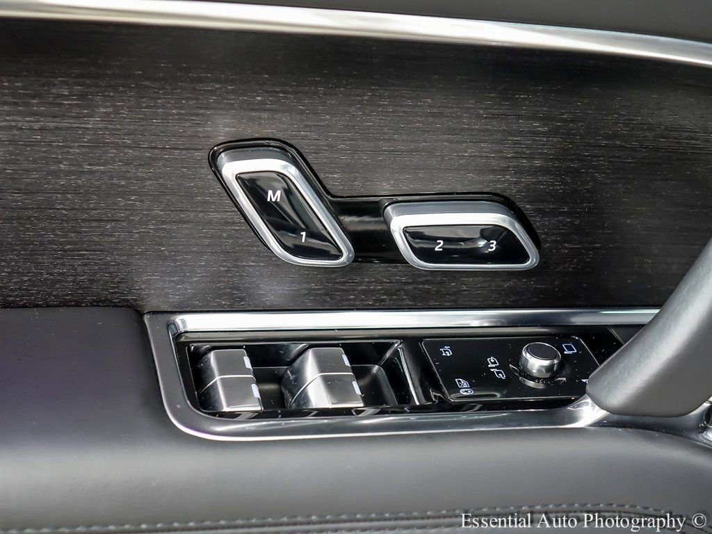 Used 2023 Land Rover Range Rover SE image 31