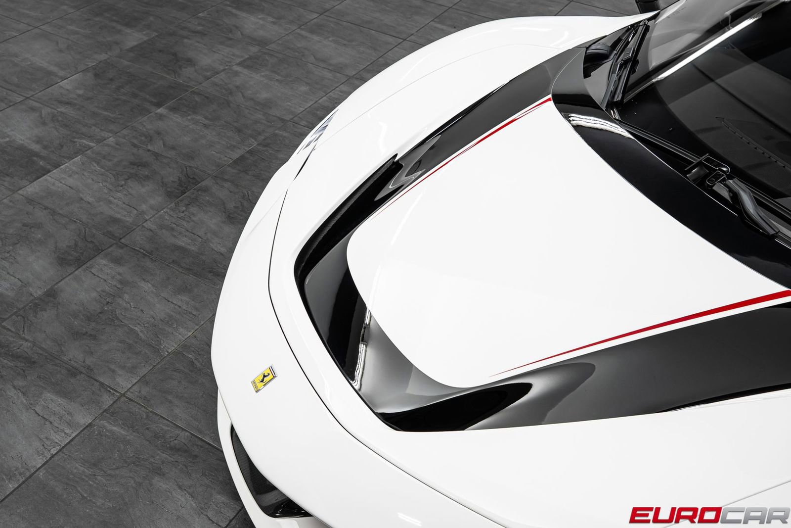 Used 2021 Ferrari SF90 Stradale AWD/4WD image 9