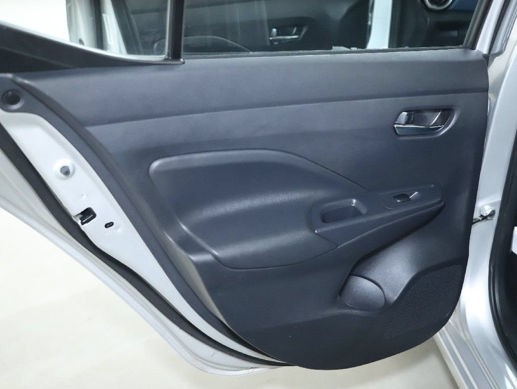Used 2025 Nissan Versa SV FWD image 13