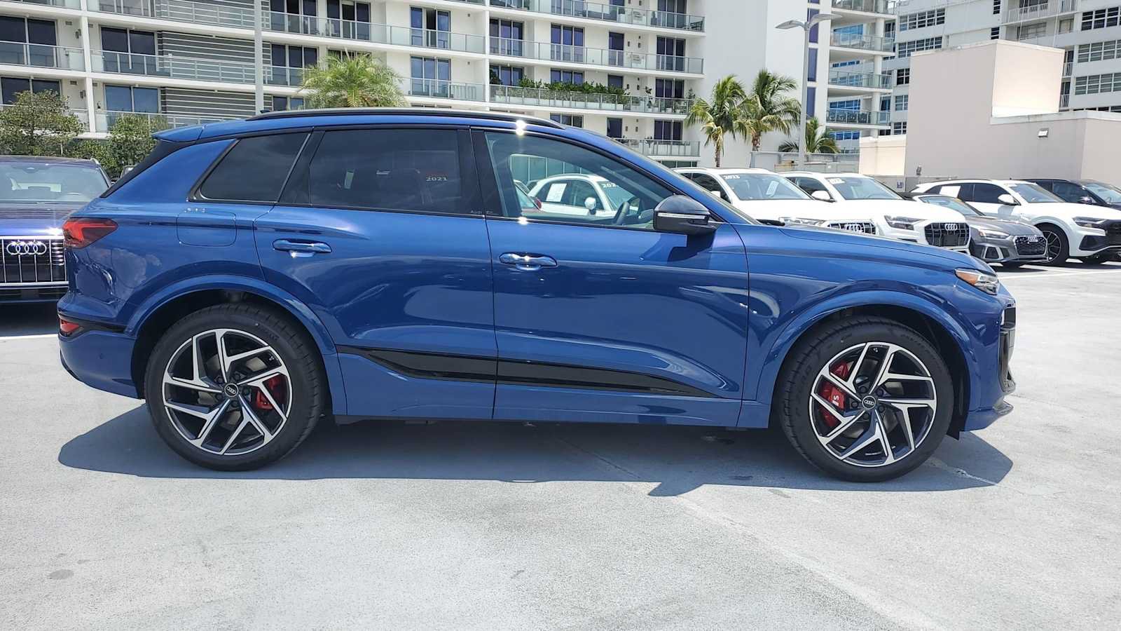 New 2027 Audi SQ6 e-tron Premium Plus AWD/4WD image 7