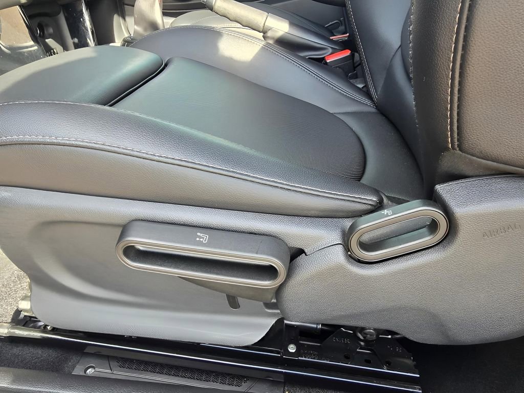 Used 2015 MINI Cooper S image 29