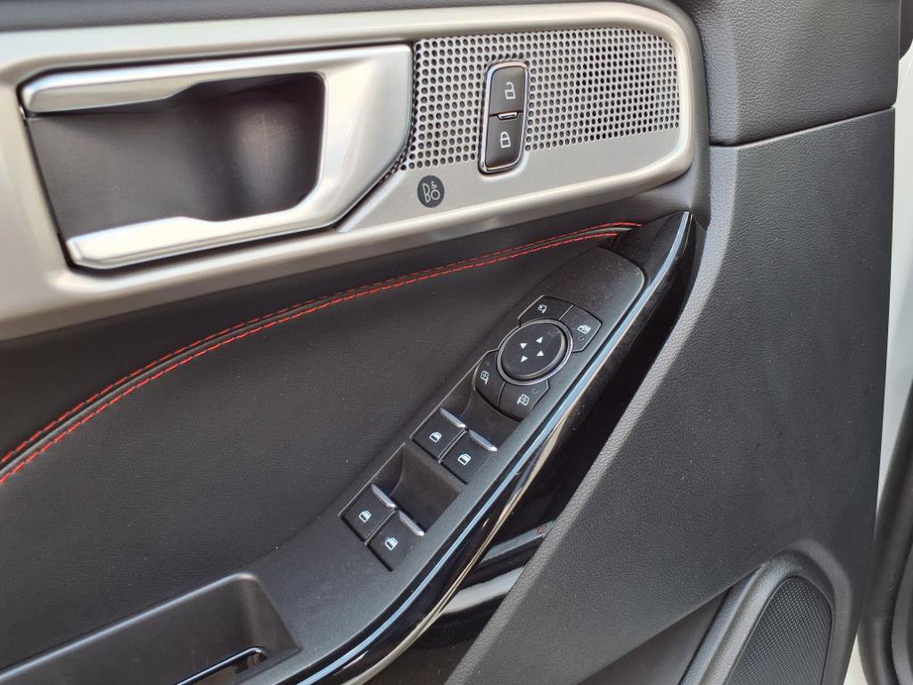 Certified 2023 Ford Explorer ST-Line w/ Class IV Trailer Tow Package image 18