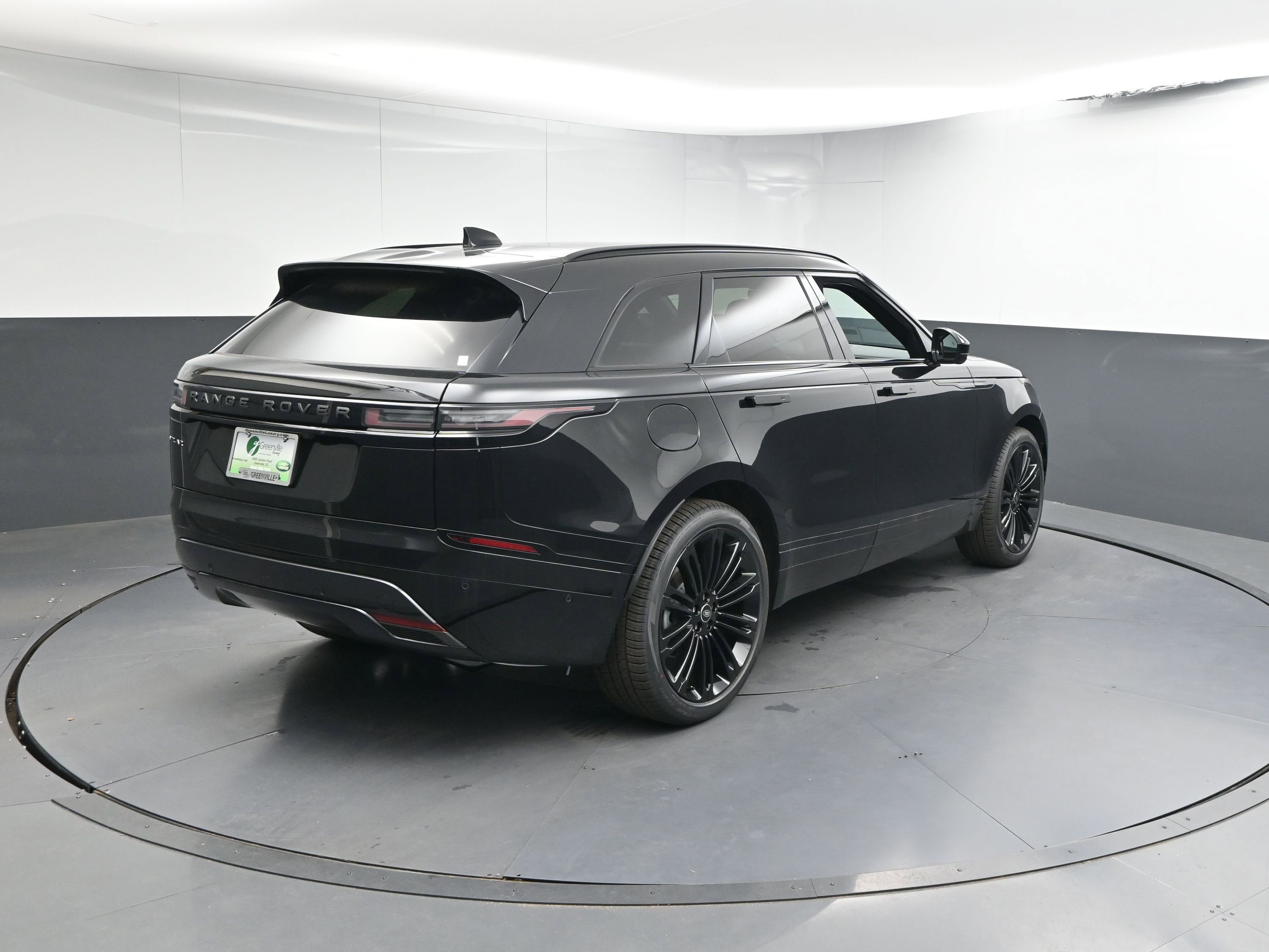 New 2026 Land Rover Range Rover Velar Dynamic SE image 21