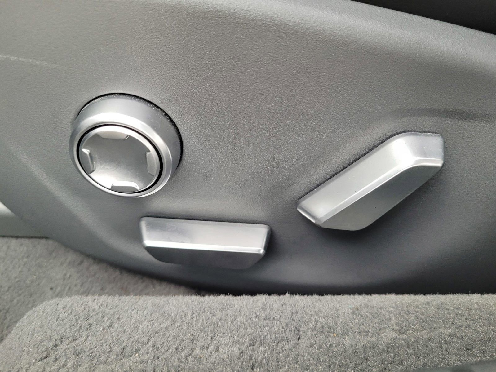 Used 2023 Lucid Air Pure image 21