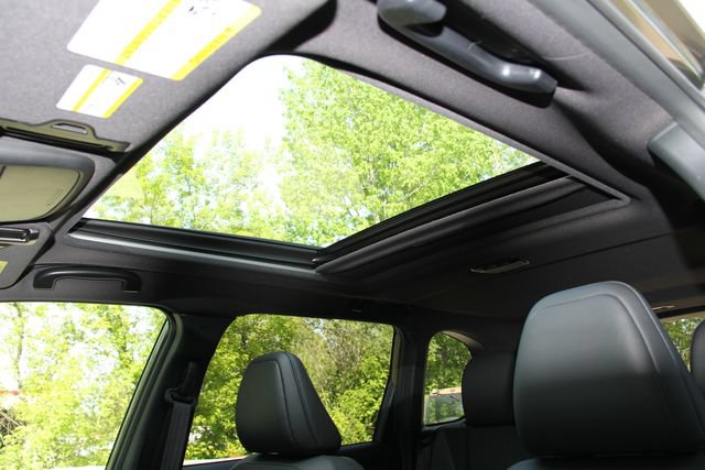 Used 2025 Subaru Forester Limited AWD/4WD image 20