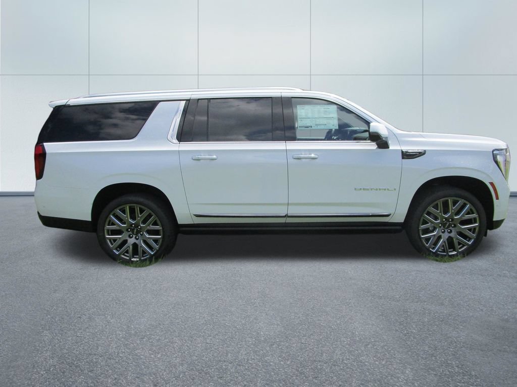 New 2026 GMC Yukon XL Denali Ultimate w/ LPO, Floor Liner Package AWD/4WD image 7