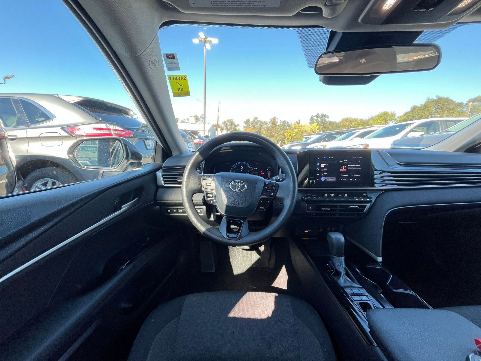 Used 2025 Toyota Camry LE image 40