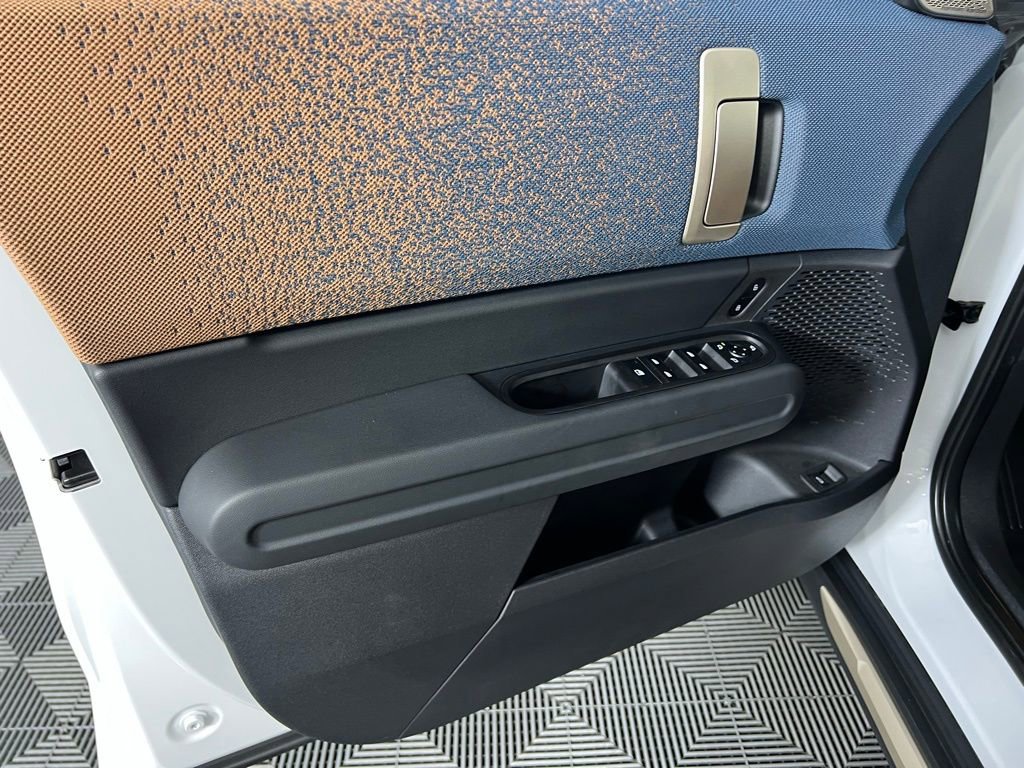 Used 2025 MINI Cooper Countryman SE w/ Comfort Package Max image 26