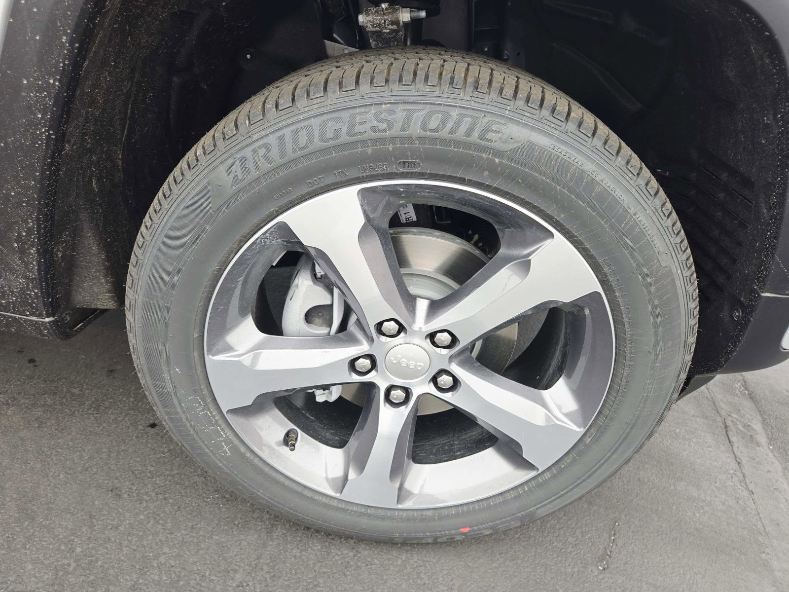 New 2026 Jeep Grand Cherokee Limited image 17