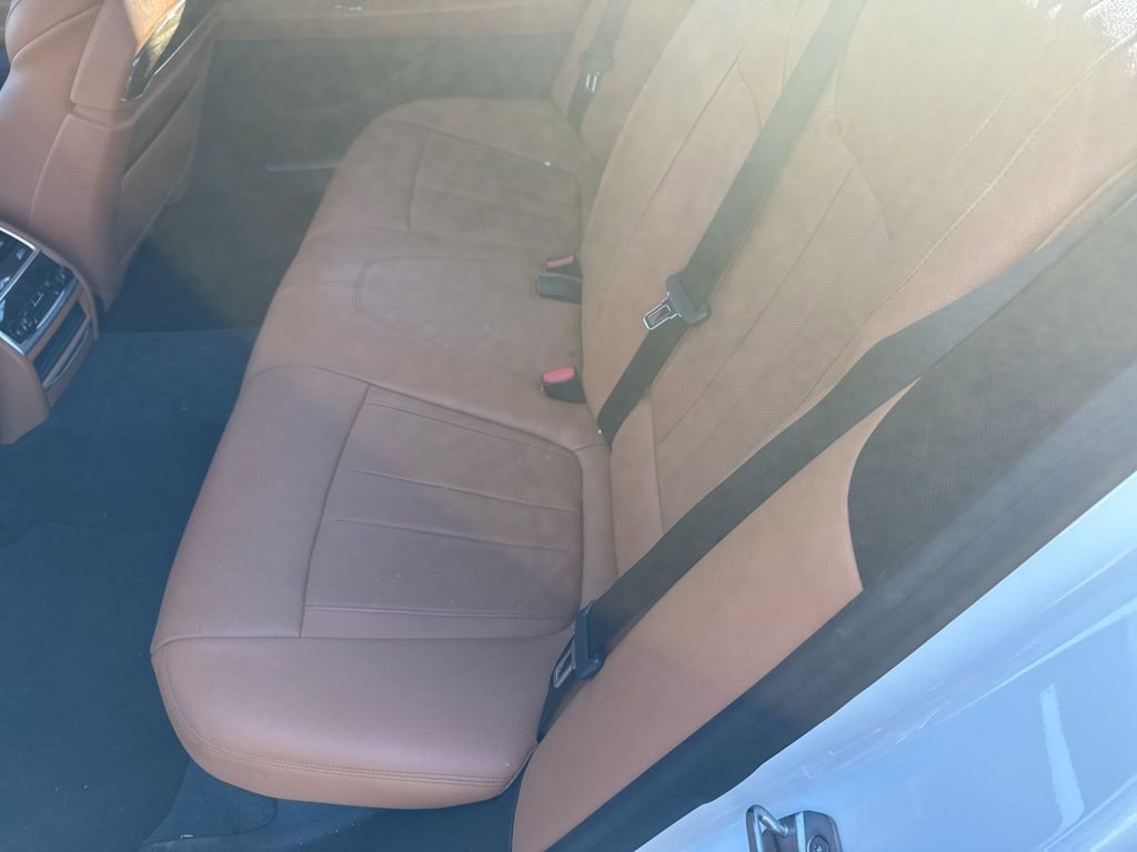 Used 2018 BMW 740i xDrive image 20