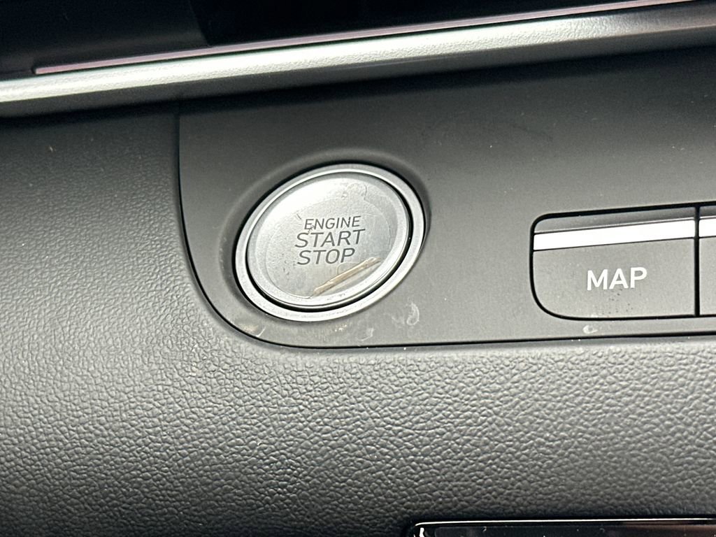 New 2025 Hyundai Elantra SEL image 31