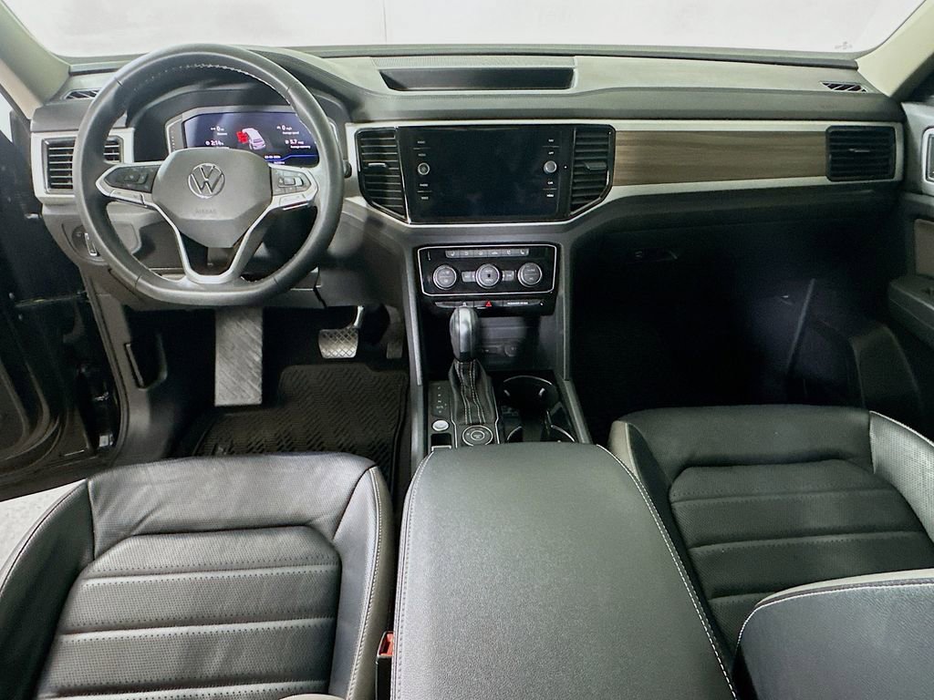 Used 2021 Volkswagen Atlas SEL Premium image 17