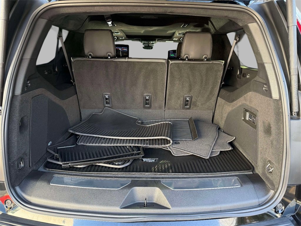 Used 2024 Cadillac Escalade ESV Sport Platinum w/ LPO, ONYX Package image 18