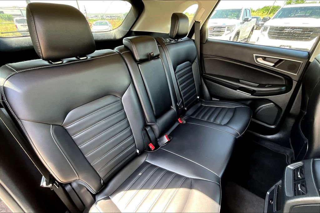 Used 2024 Ford Edge SEL image 35