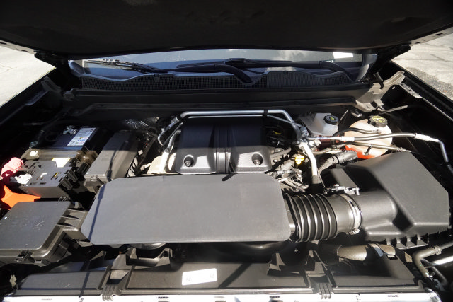 Used 2024 GMC Canyon AT4X AWD/4WD image 10